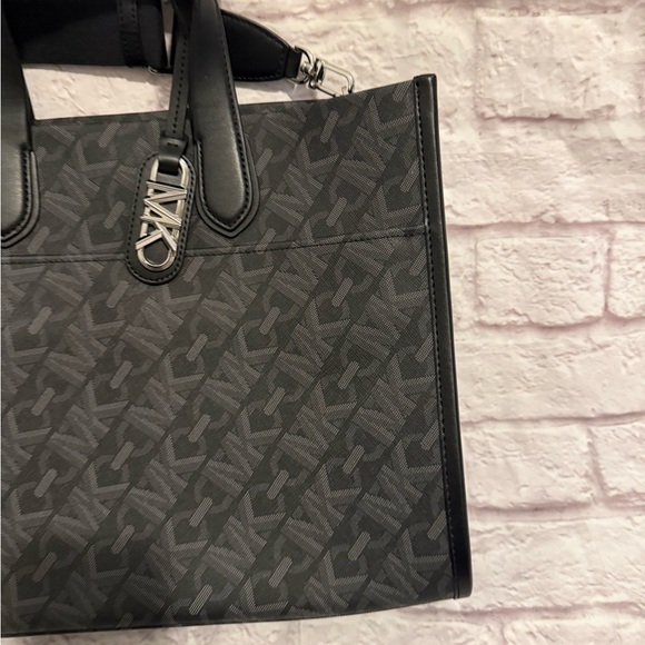 Michael Kors Gigi Large Empire Signature Logo Tote Bag. 15.5” by 11.75” by 5.25” - Picture 3 of 9